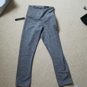 BRAND NEW NIKE LEGGINGS